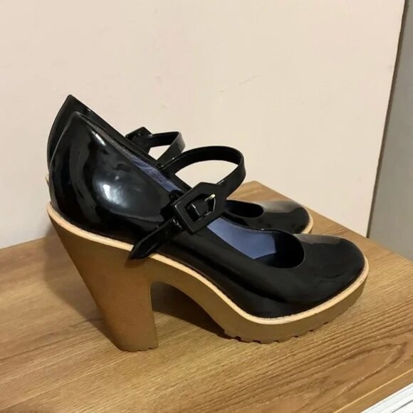 Marc Jacobs Patent Mary Jane Heels - Picture 9 of 13